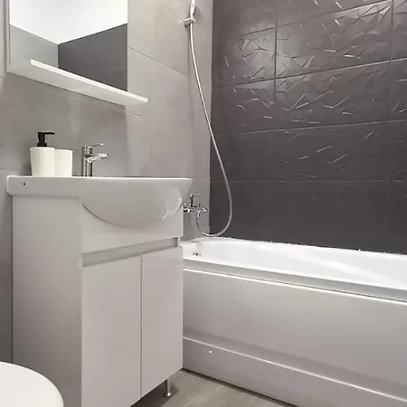 Apartament Modern 1br With Wifi, Parking And Self Check In Bukareszt
