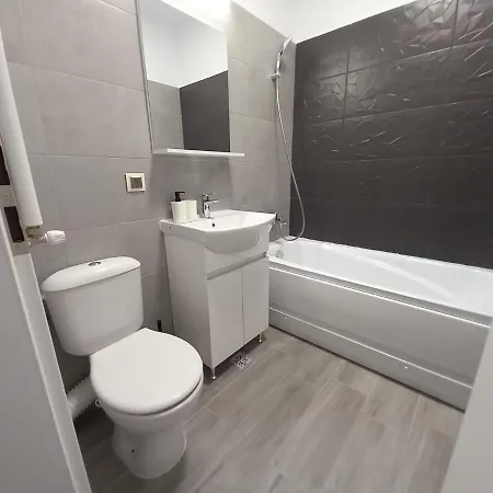 Modern 1br With Wifi, Parking And Self Check In Bucharest
